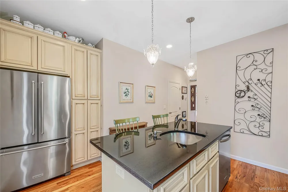 16 Foster Crossing East Quogue, NY 11942