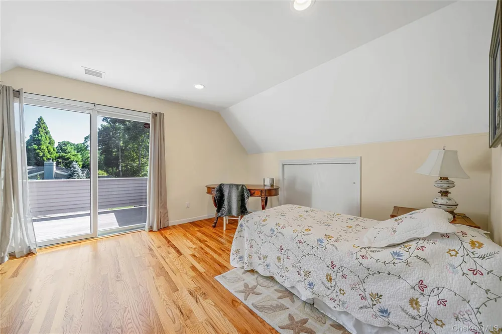 16 Foster Crossing East Quogue, NY 11942