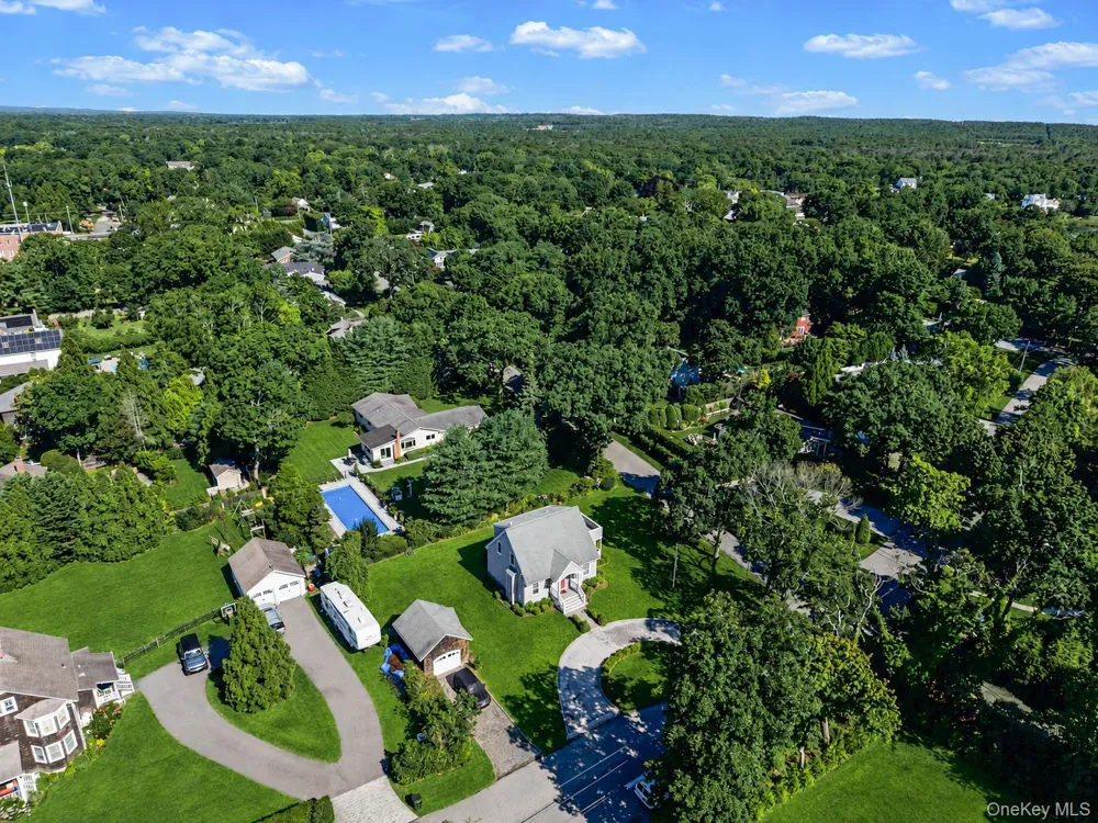 16 Foster Crossing East Quogue, NY 11942