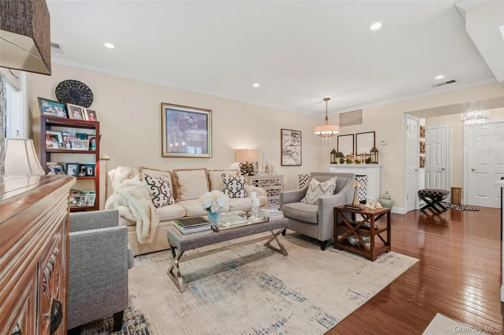 149 Flintlock Way #E Yorktown Heights, NY 10598
