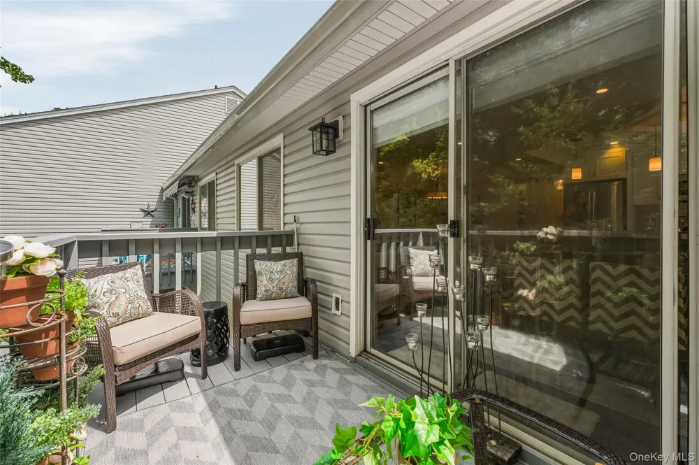 149 Flintlock Way #E Yorktown Heights, NY 10598
