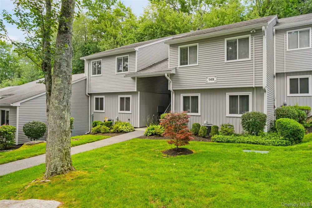 149 Flintlock Way #E Yorktown Heights, NY 10598
