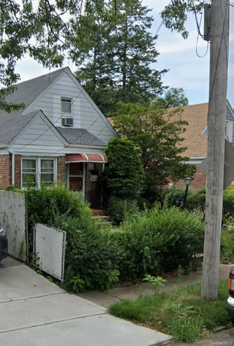 9922 205th Place Hollis, NY 11423