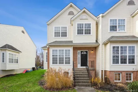 52 Schenck Avenue