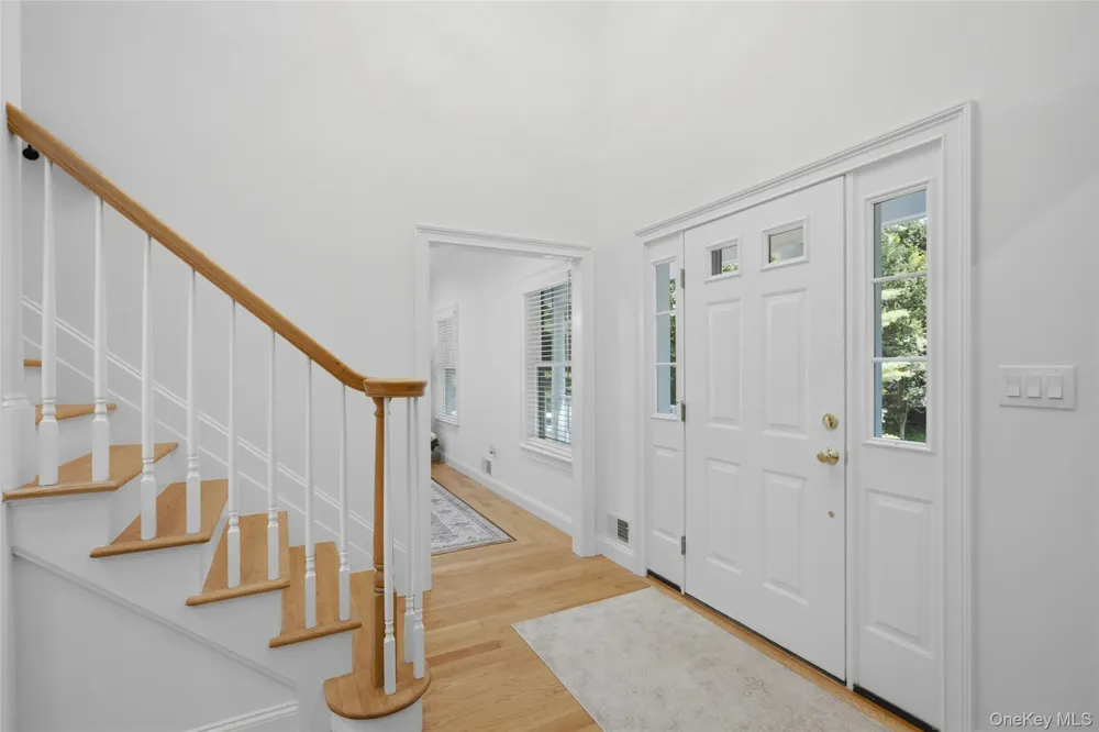 17 Nadworny Lane Stony Brook, NY 11790