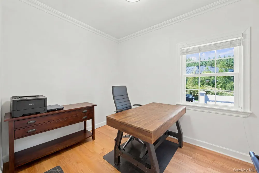 25 Artisan Avenue Huntington, NY 11743