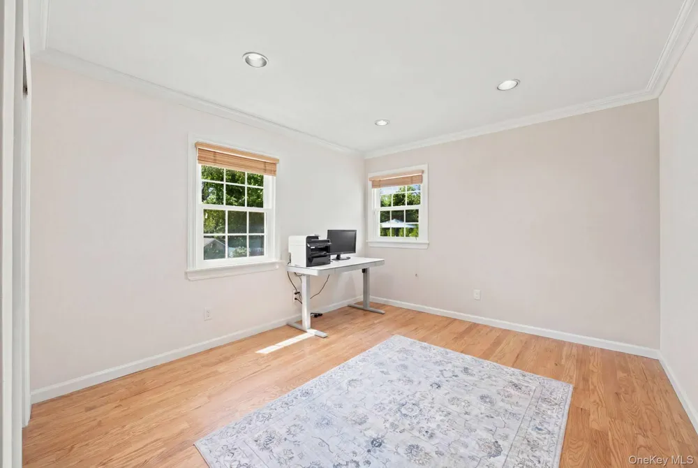 25 Artisan Avenue Huntington, NY 11743