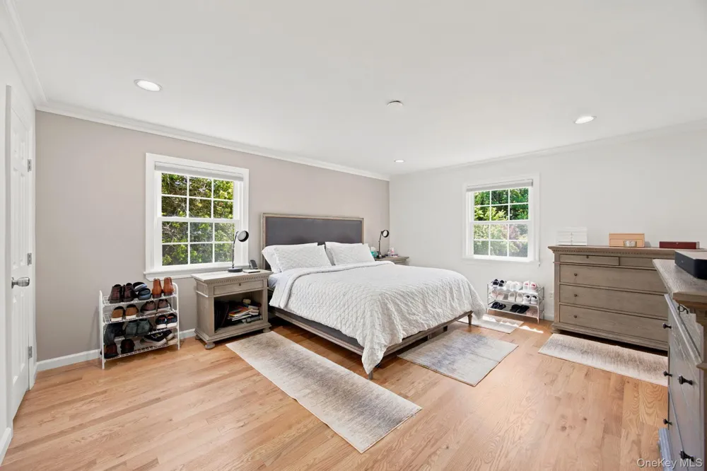 25 Artisan Avenue Huntington, NY 11743