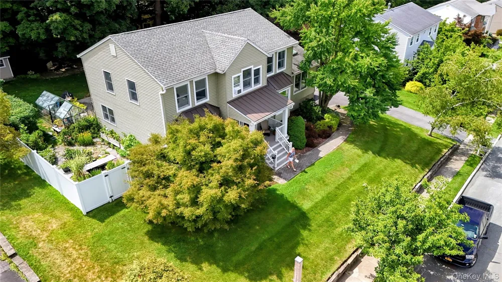 38 Kenilworth Lane Warwick, NY 10990