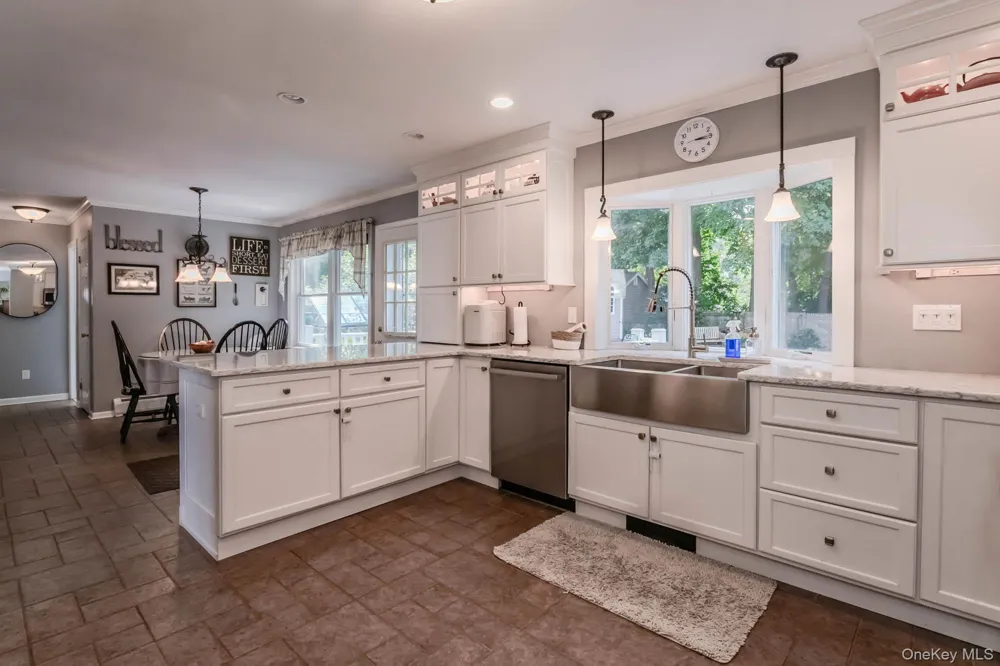 38 Kenilworth Lane Warwick, NY 10990