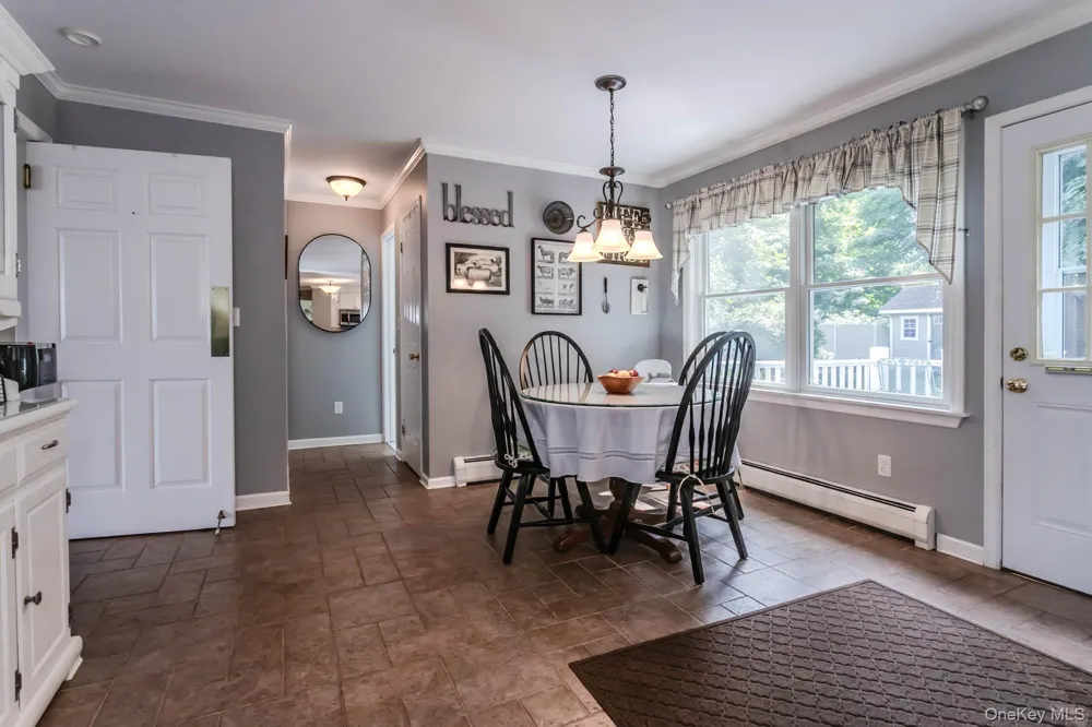 38 Kenilworth Lane Warwick, NY 10990