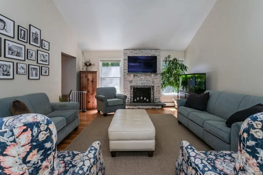 38 Kenilworth Lane Warwick, NY 10990