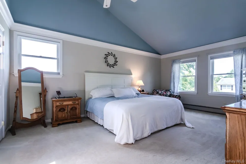 38 Kenilworth Lane Warwick, NY 10990