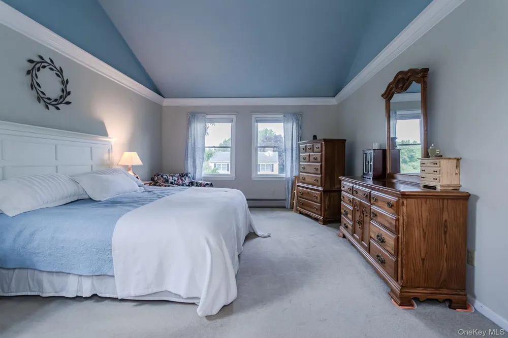 38 Kenilworth Lane Warwick, NY 10990