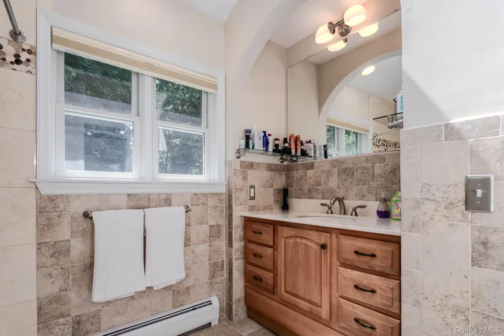 38 Kenilworth Lane Warwick, NY 10990