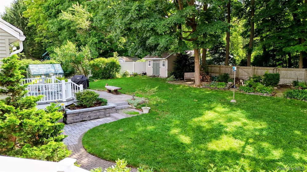 38 Kenilworth Lane Warwick, NY 10990