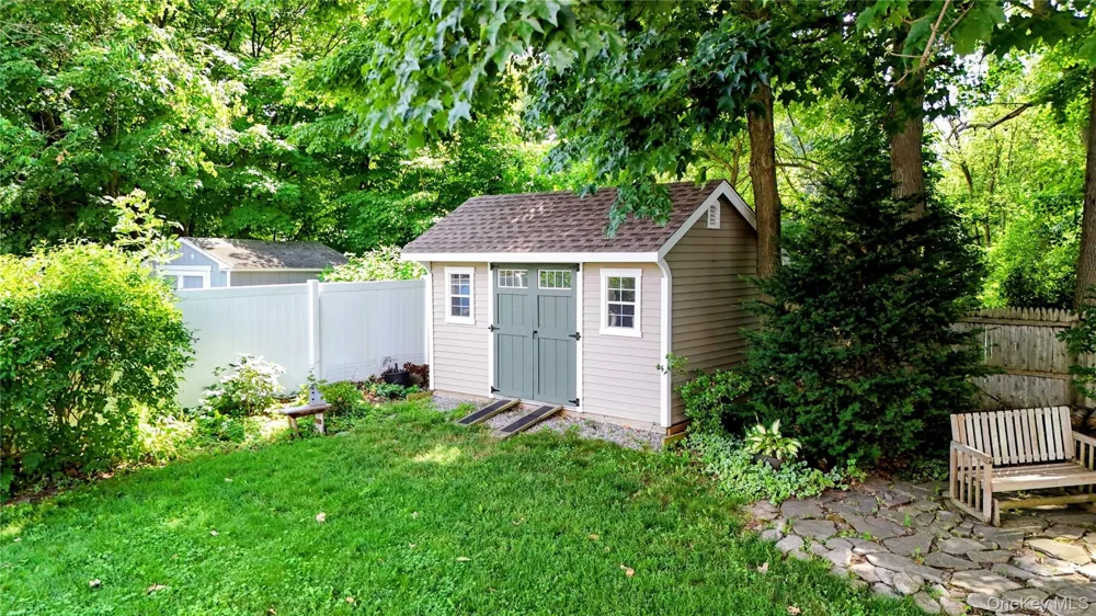 38 Kenilworth Lane Warwick, NY 10990