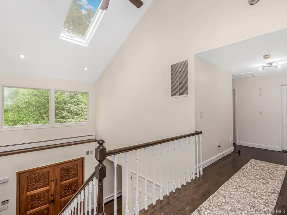 8 Fairgreen Court Cortlandt Manor, NY 10567