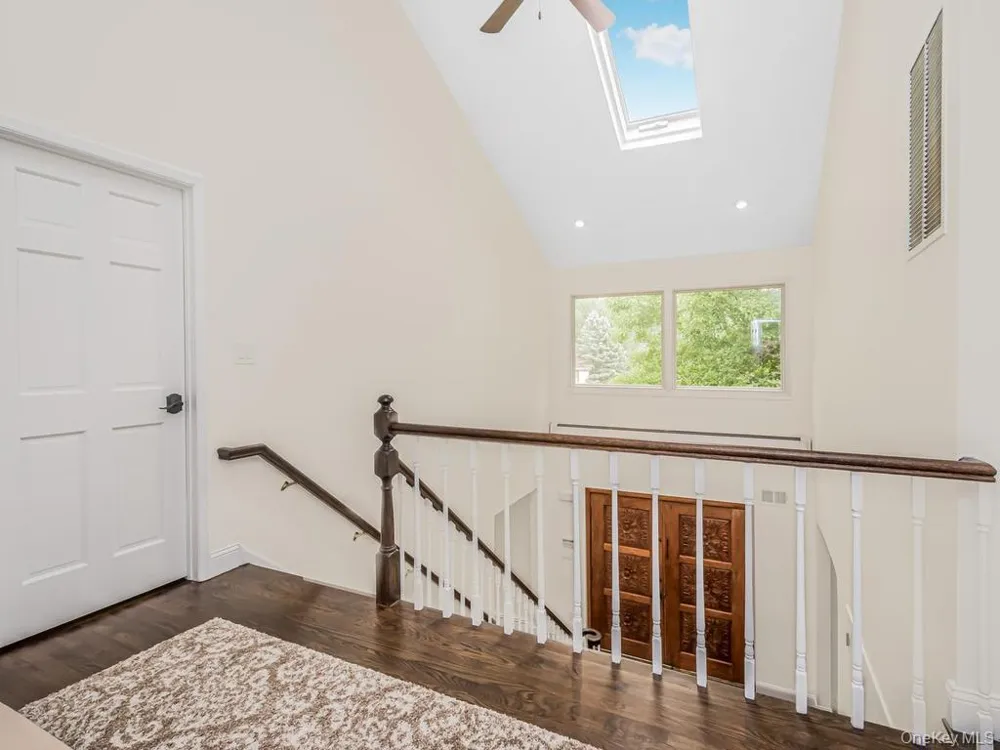 8 Fairgreen Court Cortlandt Manor, NY 10567