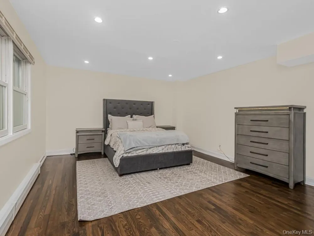 8 Fairgreen Court Cortlandt Manor, NY 10567