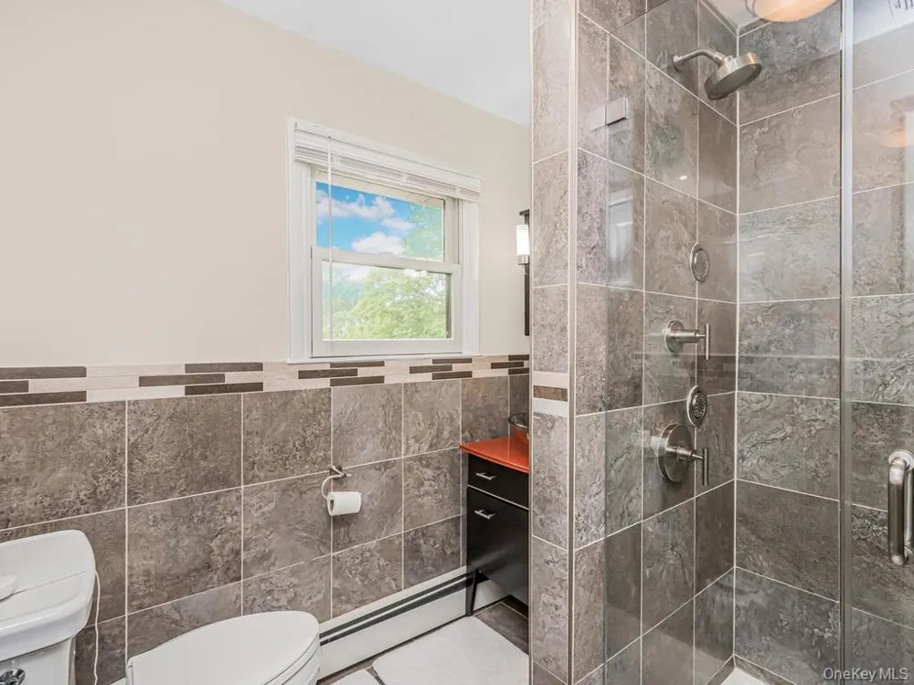 8 Fairgreen Court Cortlandt Manor, NY 10567