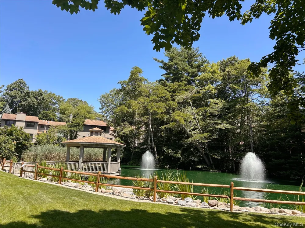 190 Alta Terrace Jericho, NY 11753