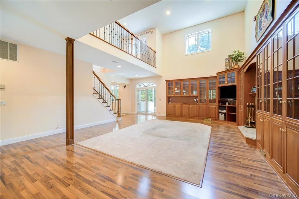 49 Barkit Kennel Road Pleasant Valley, NY 12569