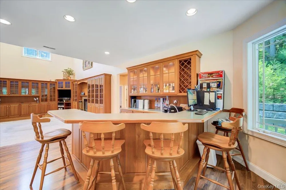 49 Barkit Kennel Road Pleasant Valley, NY 12569