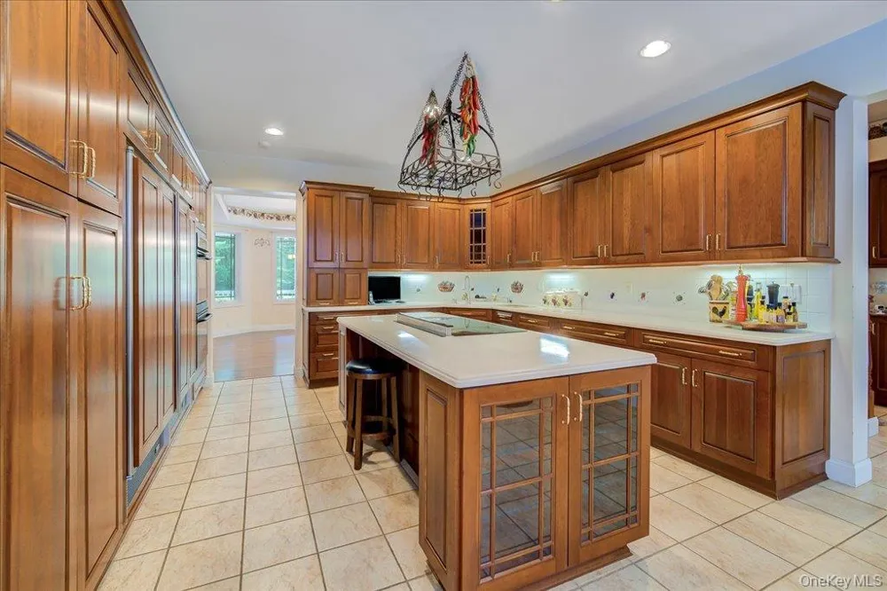 49 Barkit Kennel Road Pleasant Valley, NY 12569
