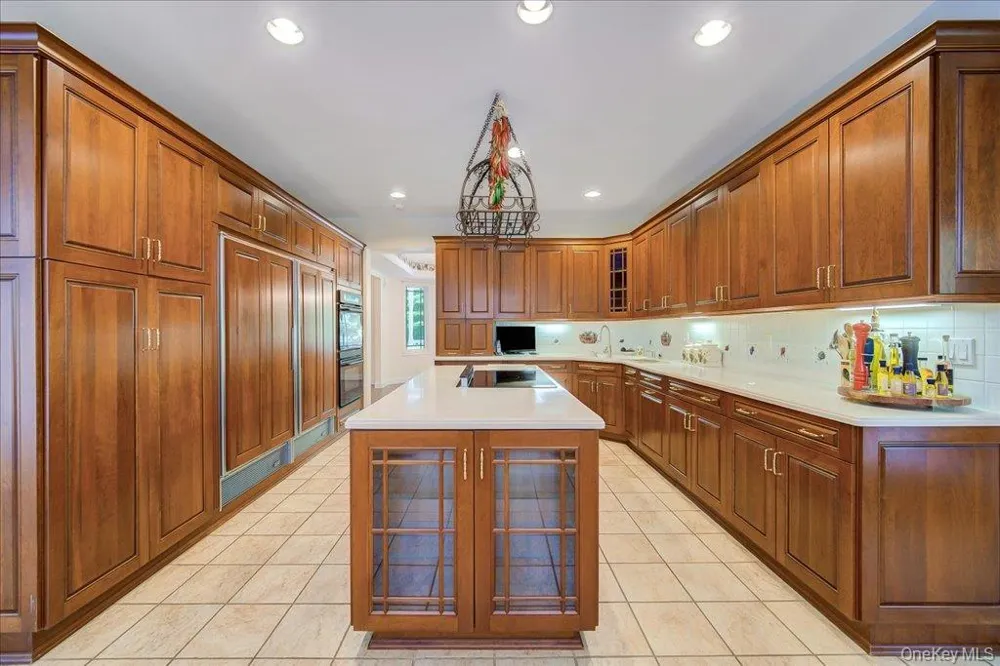 49 Barkit Kennel Road Pleasant Valley, NY 12569
