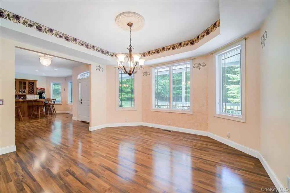 49 Barkit Kennel Road Pleasant Valley, NY 12569