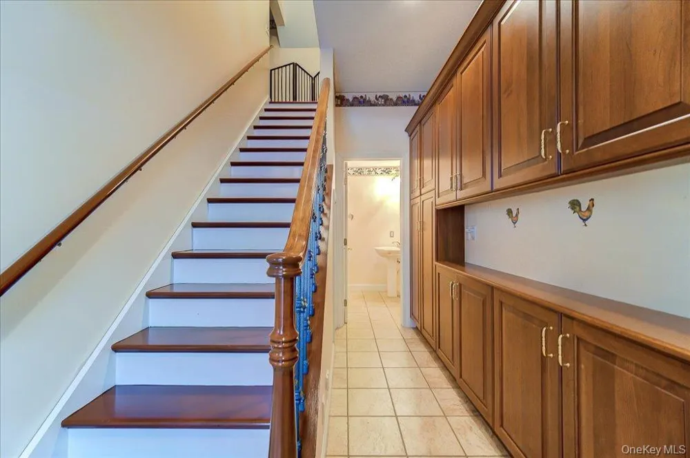49 Barkit Kennel Road Pleasant Valley, NY 12569