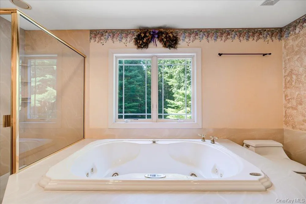 49 Barkit Kennel Road Pleasant Valley, NY 12569