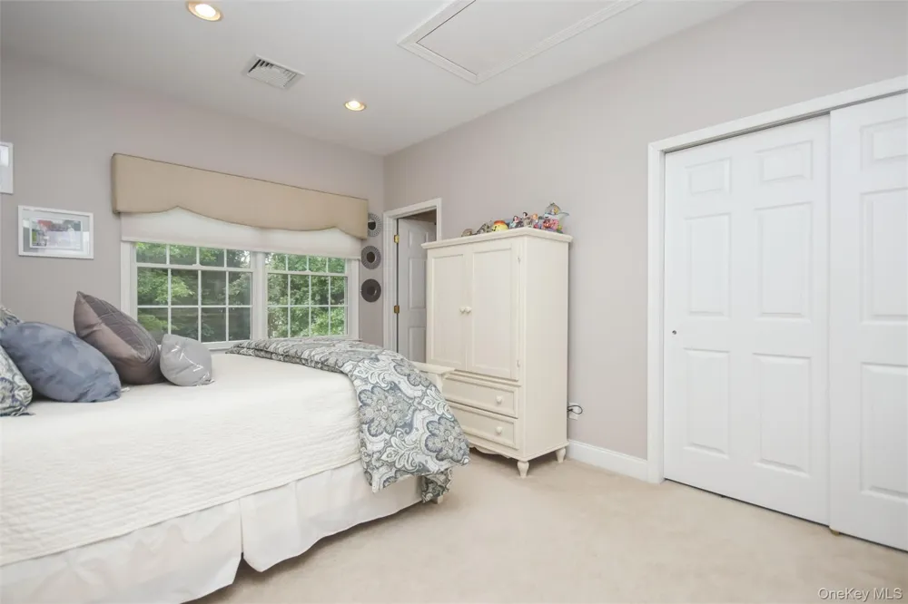 147 Creekside Road Hopewell Junction, NY 12533