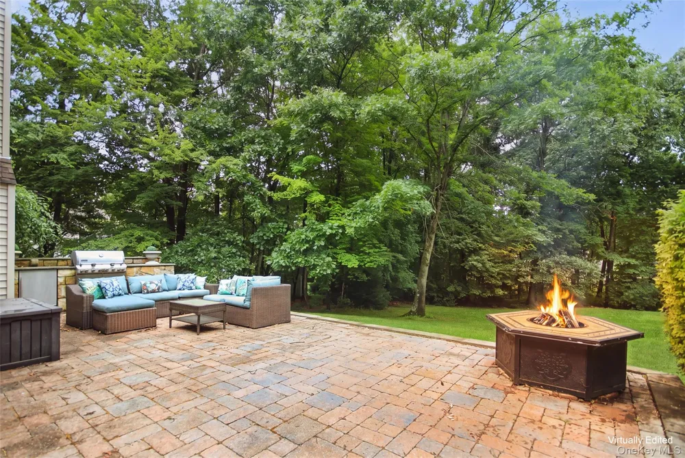 147 Creekside Road Hopewell Junction, NY 12533