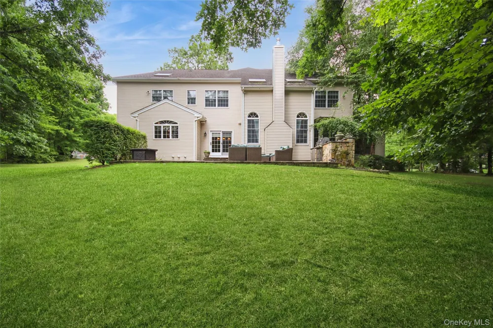 147 Creekside Road Hopewell Junction, NY 12533