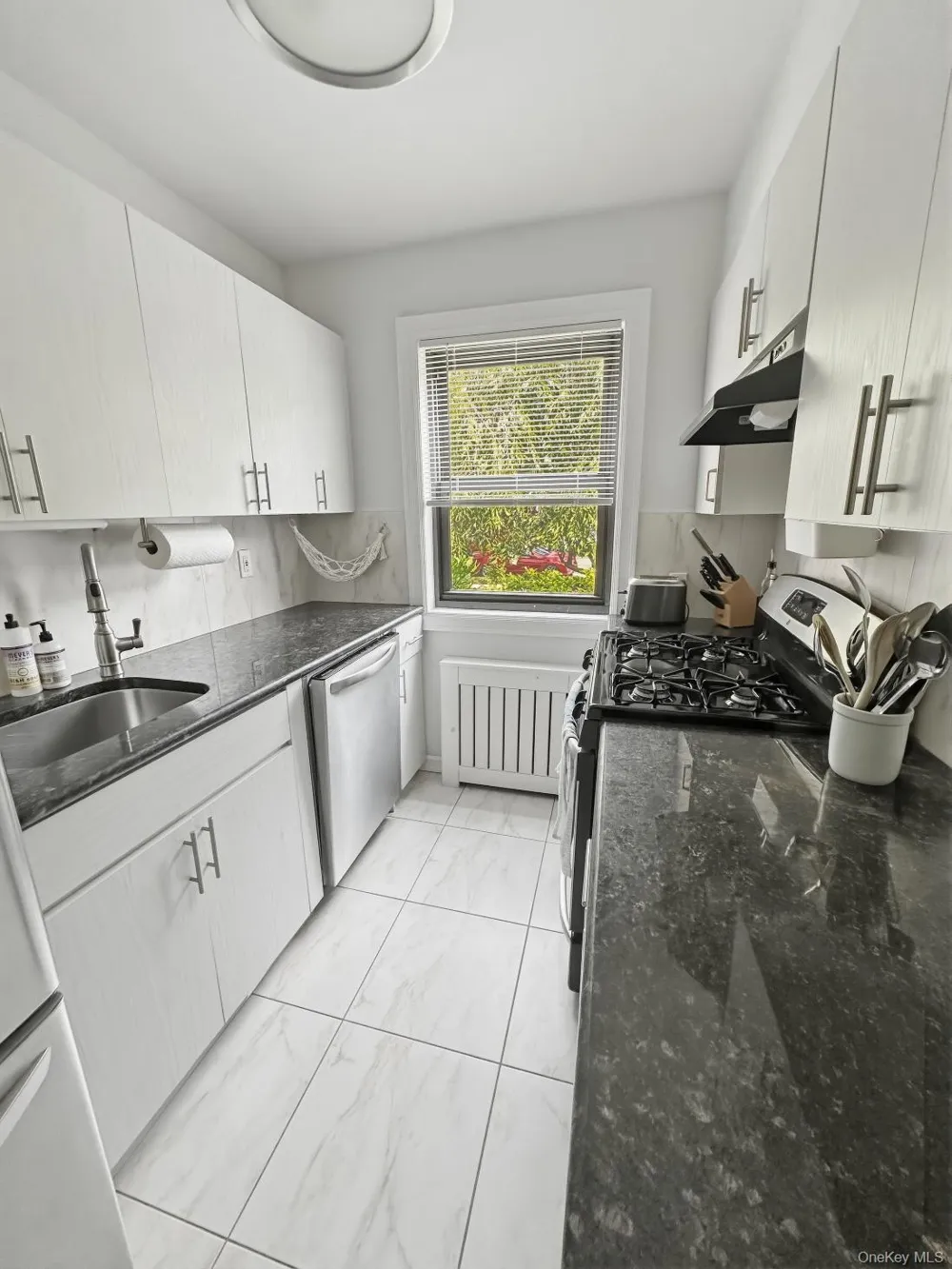 199-08 21st #1-327 Whitestone, NY 11357