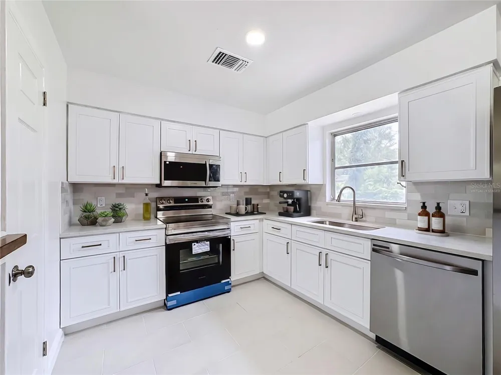 514 W HILDA DRIVE Brandon, FL 33510