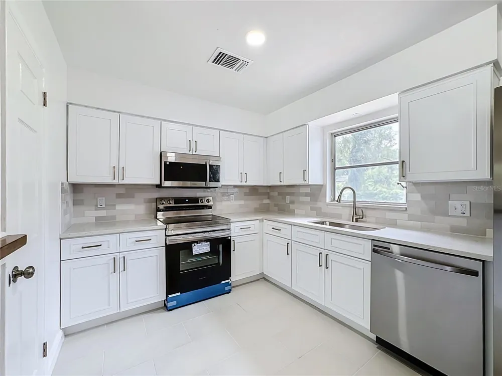 514 W HILDA DRIVE Brandon, FL 33510