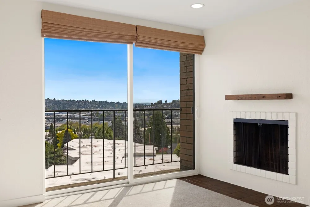 3710 25th Place W #405 Seattle, WA 98199