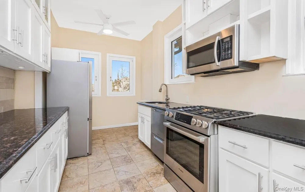 409 W 261st Street #2 Bronx, NY 10471