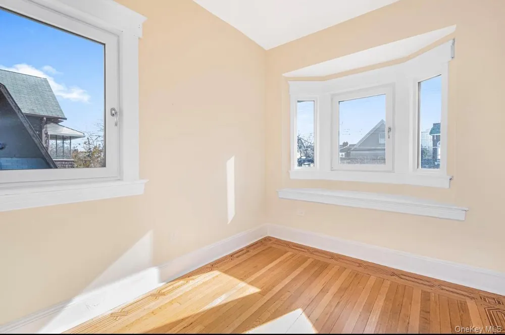 409 W 261st Street #2 Bronx, NY 10471