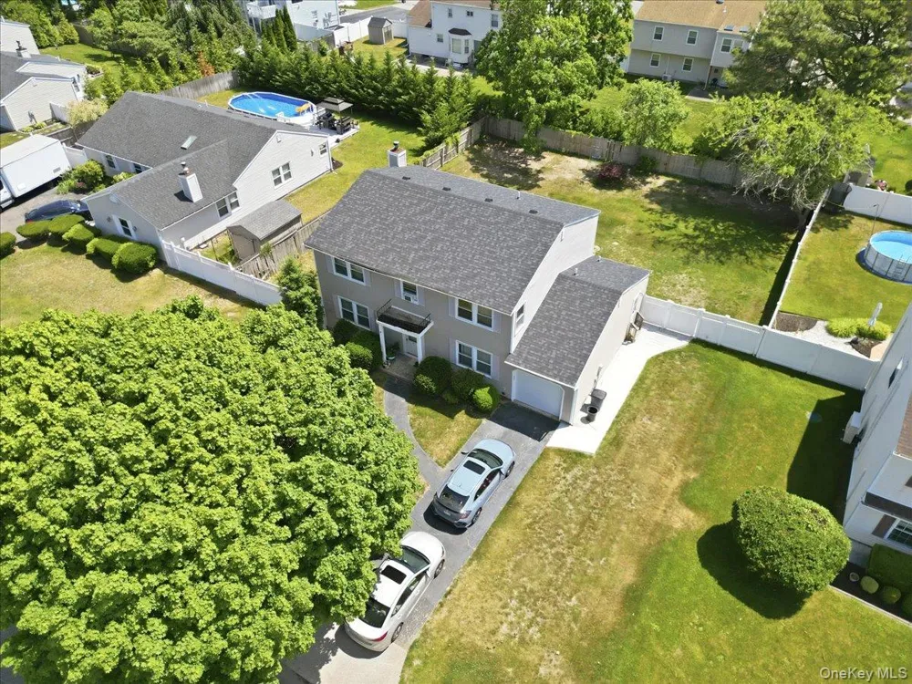 7 Apple Blossom Lane Patchogue, NY 11772