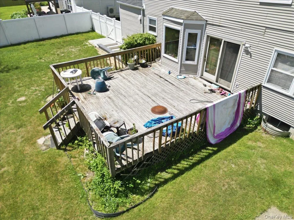 7 Apple Blossom Lane Patchogue, NY 11772