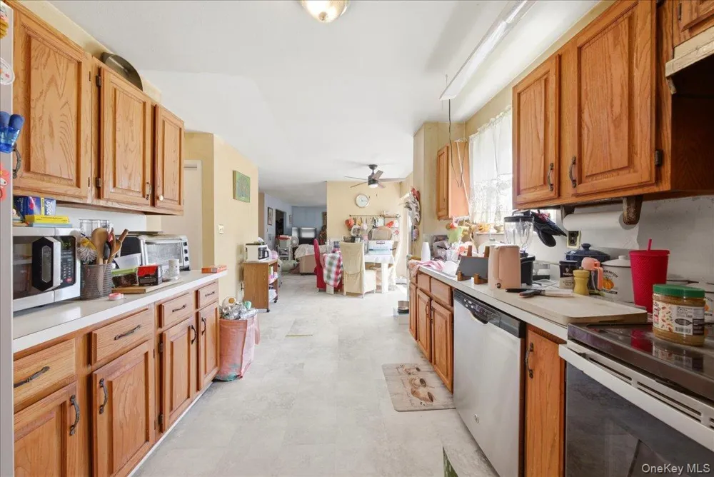 7 Apple Blossom Lane Patchogue, NY 11772