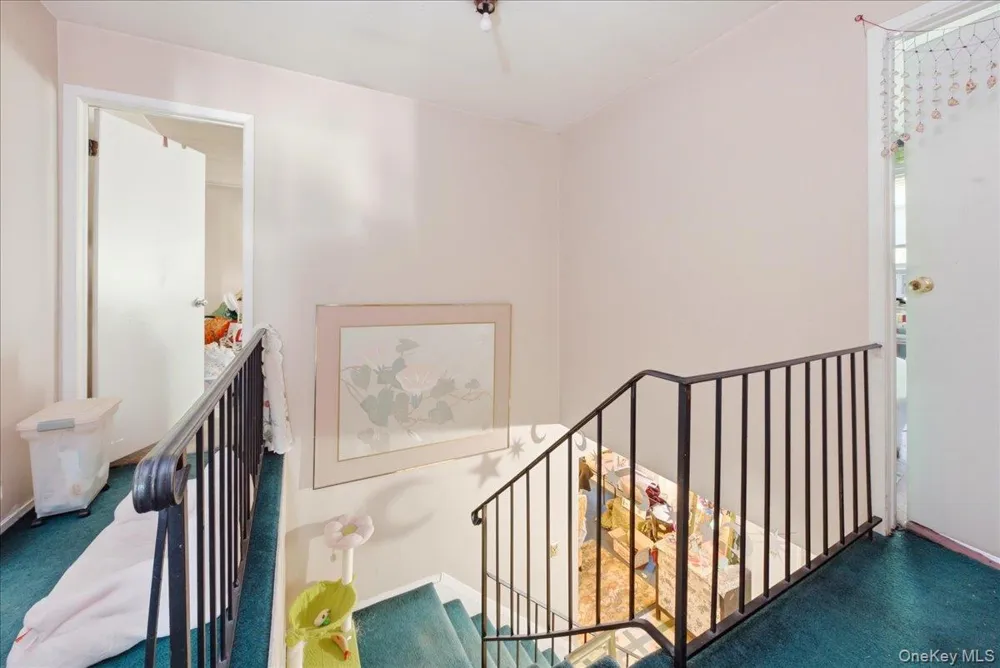 7 Apple Blossom Lane Patchogue, NY 11772
