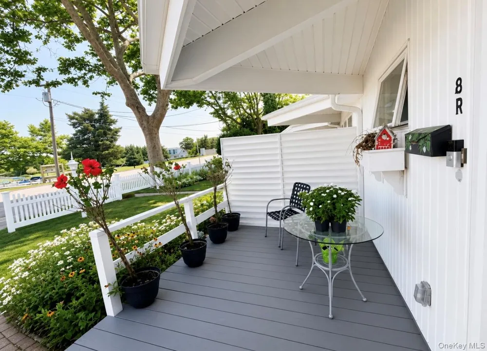 35 Library Avenue #8 R Westhampton Beach, NY 11978