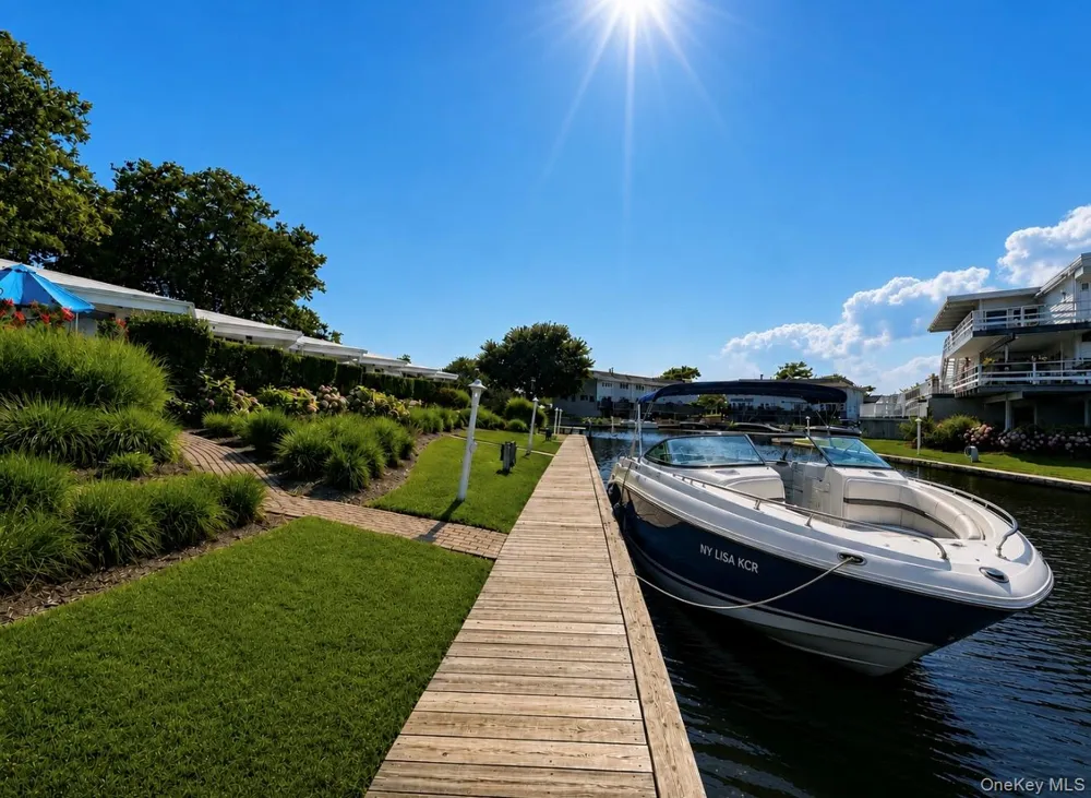 35 Library Avenue #8 R Westhampton Beach, NY 11978