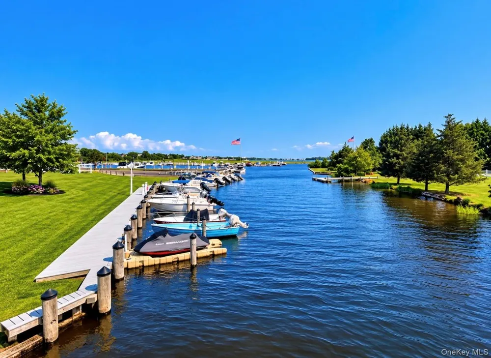 35 Library Avenue #8 R Westhampton Beach, NY 11978