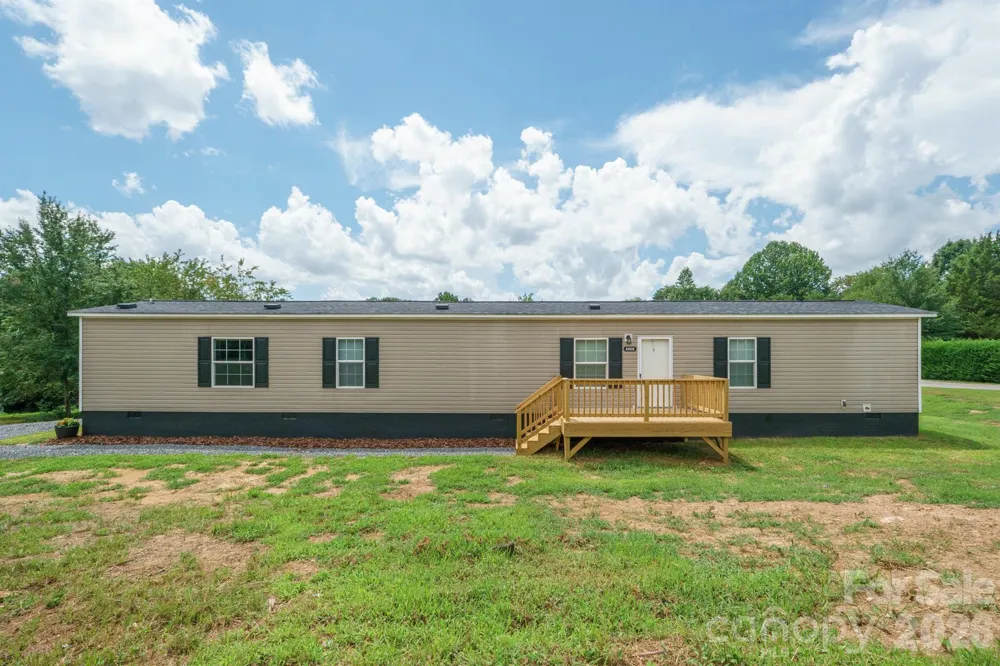 4059 Beach Road Hudson, NC 28638